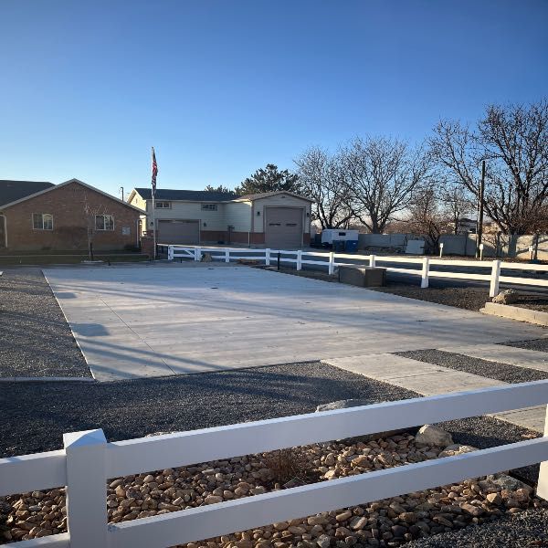 Amazing 50’ Residential RV pad in central Utah. — RV parking in Lindon, Utah