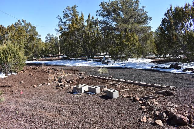 Easy Access in North Eastern Arizona — RV parking in Vernon, Arizona